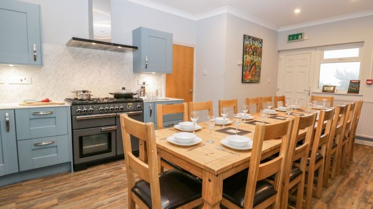 Eden House - Photo 16