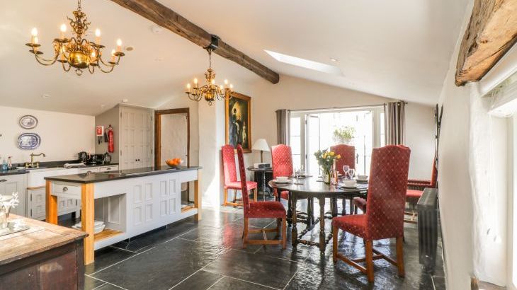 Glanville House - Photo 15