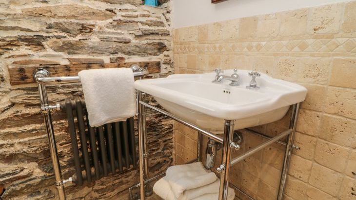 Glanville House - Photo 20