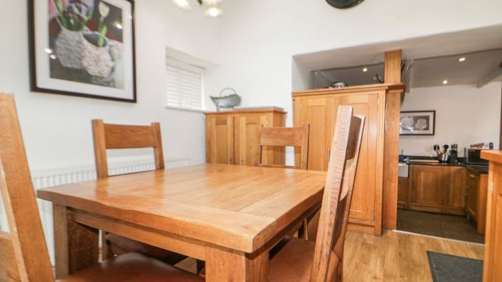 Great Western Farmhouse - Photo 10