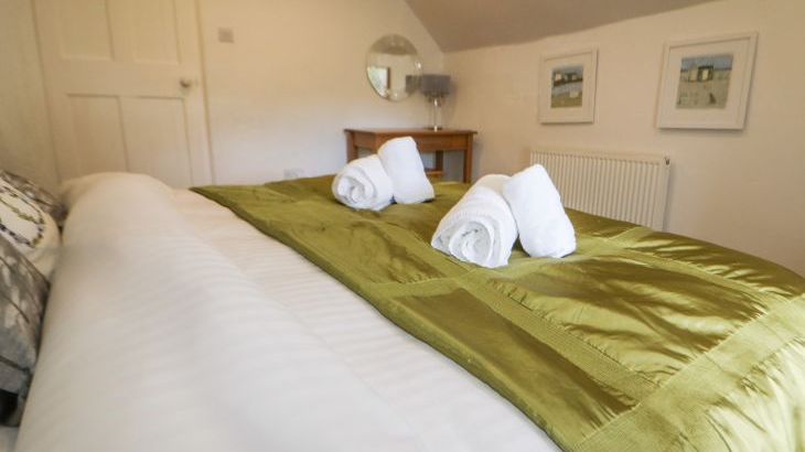 Great Western Farmhouse - Photo 18