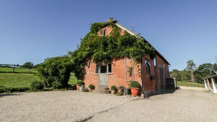 Breaches Barn - Main Photo