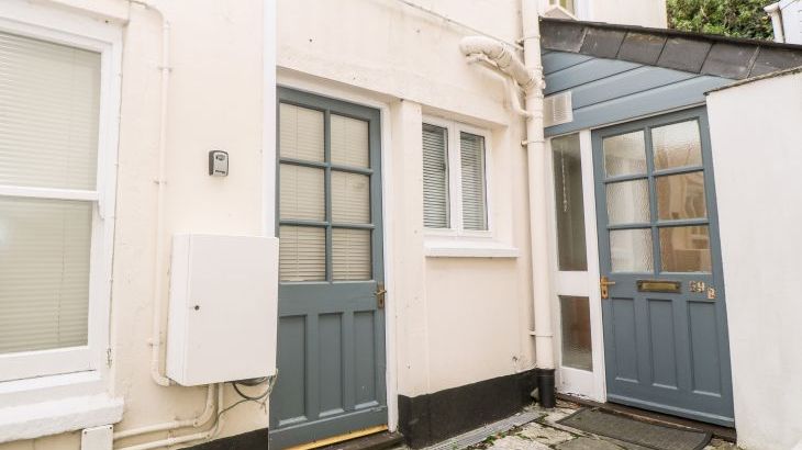 Maia House - Main Photo