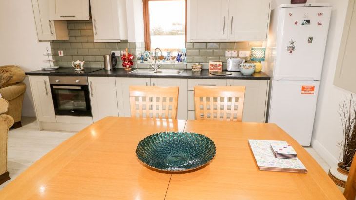 May's Cottage - Photo 8