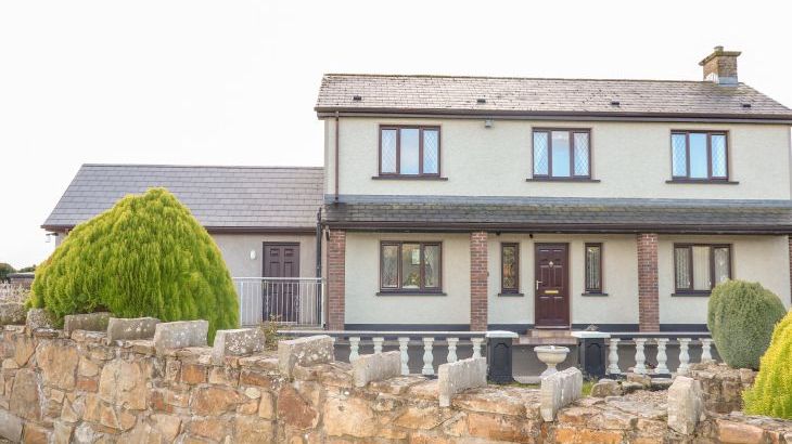 Derriens Farmhouse - Photo 1