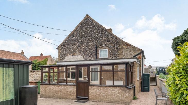 Violet Cottage - Main Photo