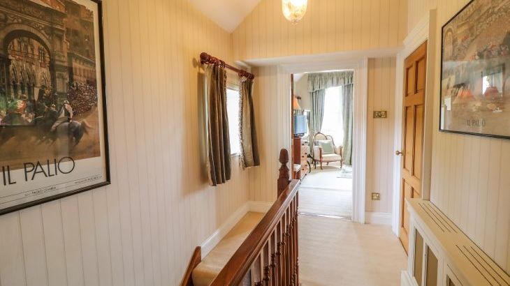 Scarvagh House - Photo 18