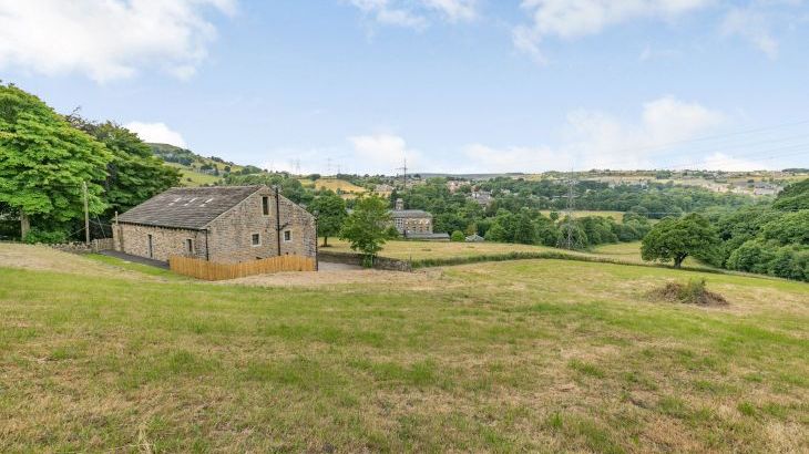 Top Barn - Main Photo