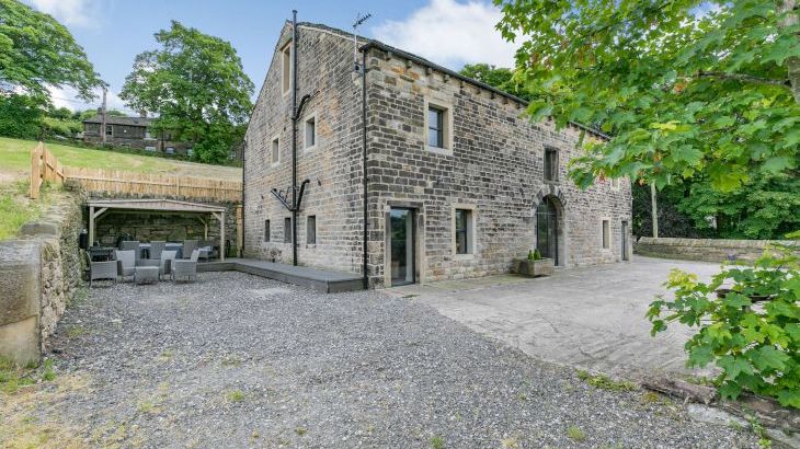 Top Barn - Photo 1