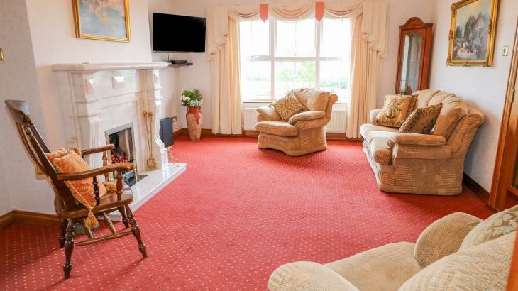 Braeside Farm House - Photo 3