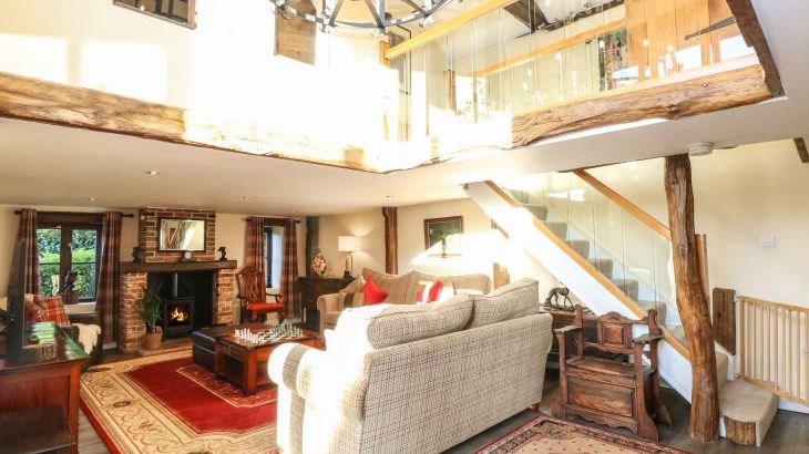 The Barn - Photo 1