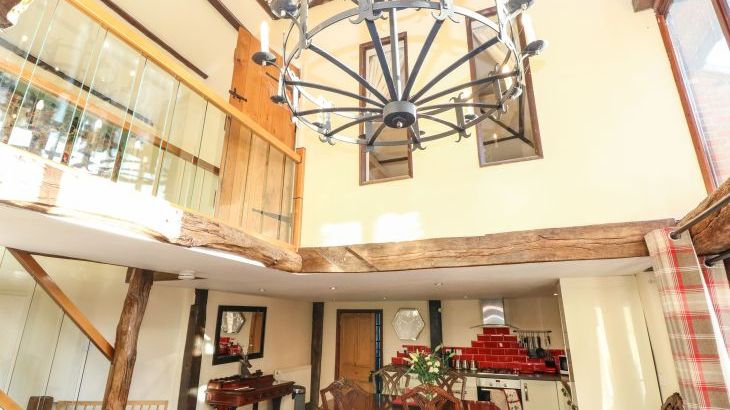 The Barn - Photo 9