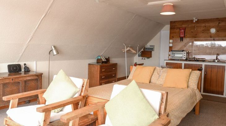 Cygnus Boathouse - Photo 5