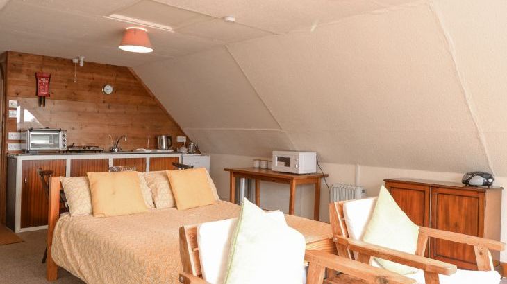Cygnus Boathouse - Photo 6
