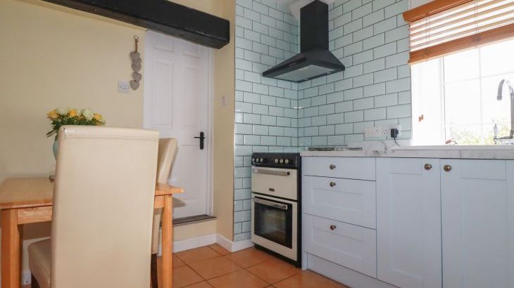 The Garden Apartment - Photo 8