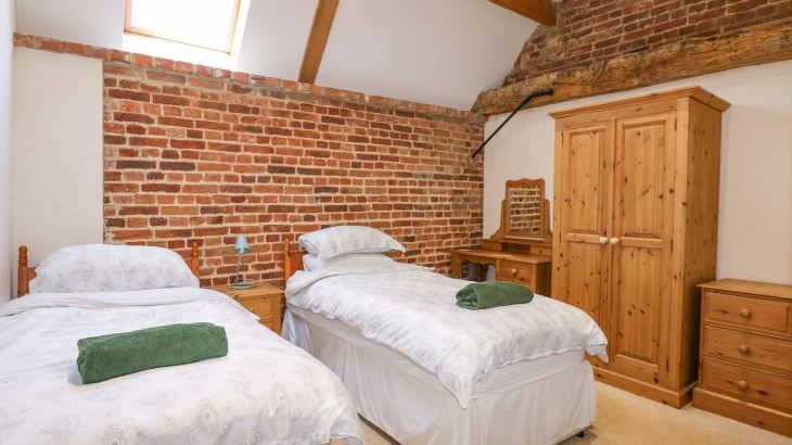 Hadleigh Farm Barn - Photo 27