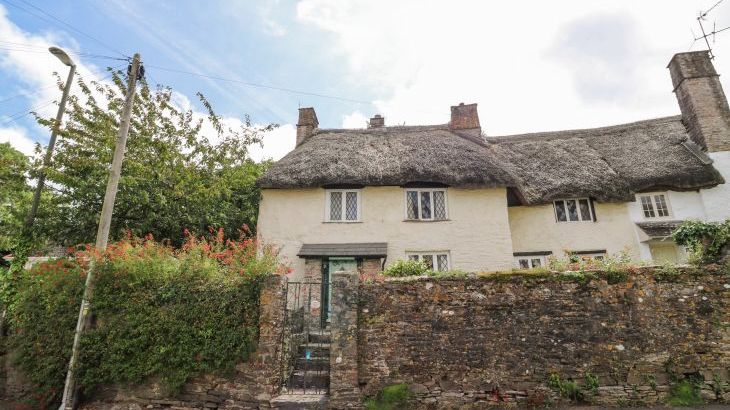 Hearthstone East Cottage - Photo 1
