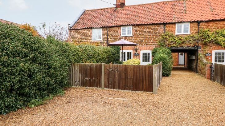 Kath's Cottage - Main Photo