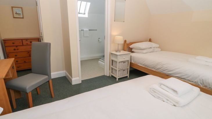Aldrich Cottage - Photo 9