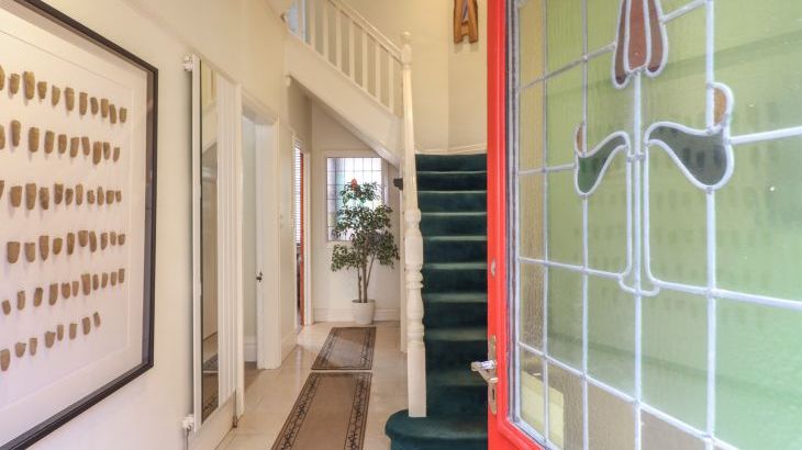 Highgate - Photo 2