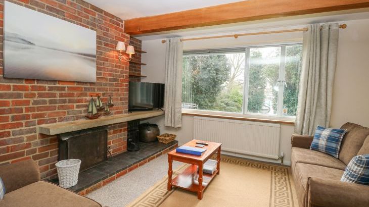 Swan Dyke Cottage - Photo 2