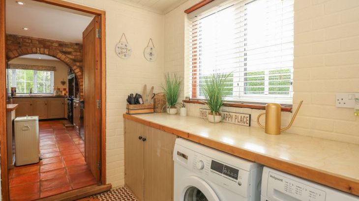 Coronation Cottage - Photo 13