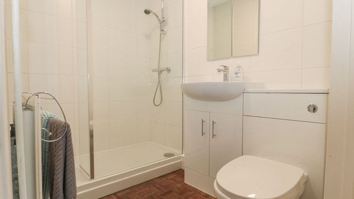 The Cottage - Photo 21