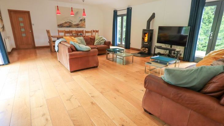 Bracken Ground - Photo 3