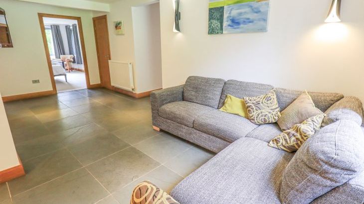 Bracken Ground - Photo 12