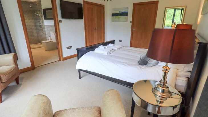 Bracken Ground - Photo 34