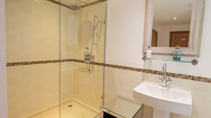 Bracken Ground - Photo 43