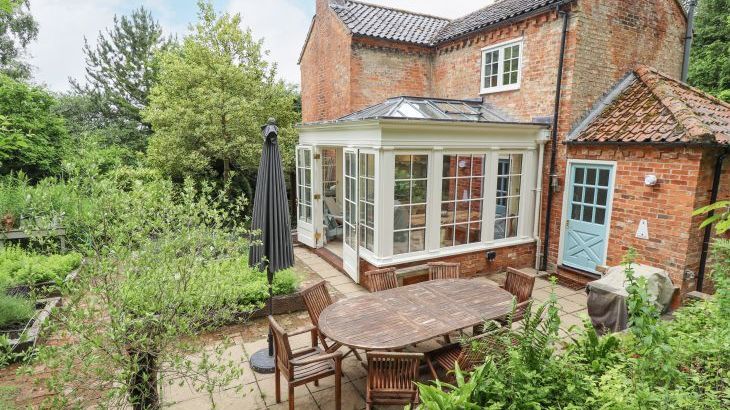 Sunny Cottage - Main Photo