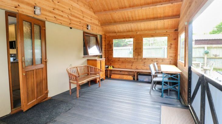 Dragonfly Lodge - Photo 20