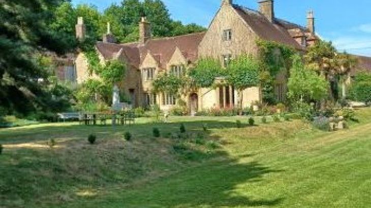 Symondsbury Manor, sleeps  22,  Big Party Houses, Dorset