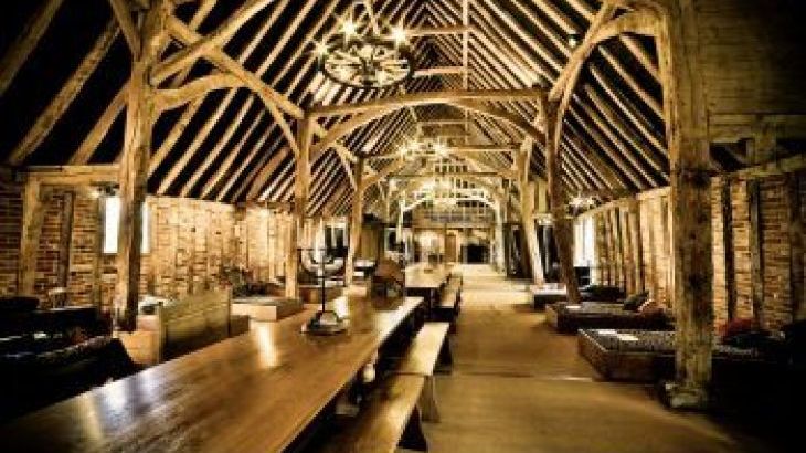 Tudor Barn, sleeps  25,  Large Country Houses, Suffolk