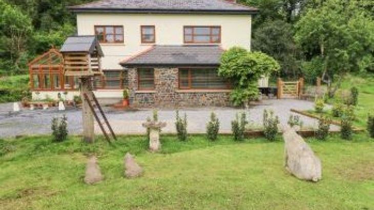 The Woodlands Lower Level, sleeps  11,  Large Country Houses, Pembrokeshire