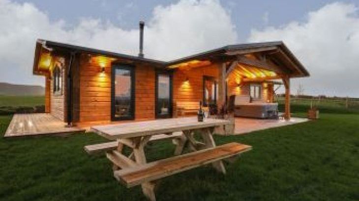 Bacheiddon Log Cabin, sleeps  4,  luxury log cabins, Powys