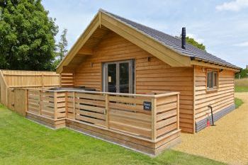 Beaver Den Lodge - Fields End Water, Cambridgeshire