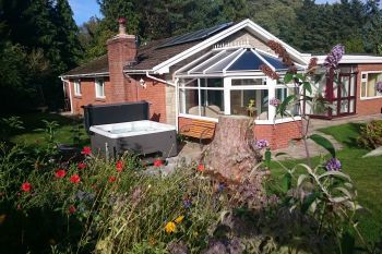 Meadow Lodge, Powys