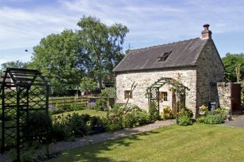 Church Barn Countryside Cottage, Fenny Bentley, Peak District , Derbyshire