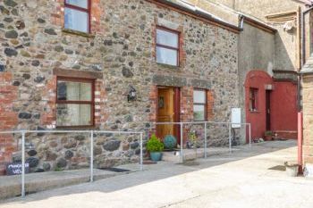 Muncaster View  dog friendly holiday cottage, Ravenglass, Cumbria & The Lake District , Cumbria