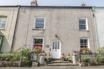 Hillside Pet-Friendly Cottage, Cumbria & The Lake District , Cumbria