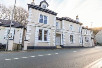 Mountain View Group Accommodation, Conwy