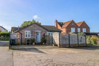 Virginia Country Cottage, Shropshire