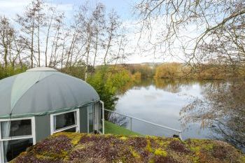 Glamping at Lakeview Yurt, Worcestershire