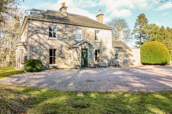 Inverallan House dog friendly holiday cottage, Highlands And Islands , Inverness-shire