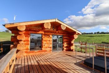 Cedar Cabin, Worcestershire