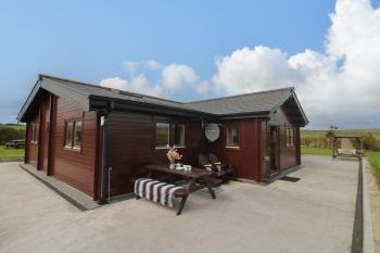 Chywolow Lodge, Cornwall