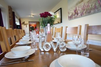 Buttercups & Hayloft Sleeps & Dines 16 with Pool, Sports Court & Play Area, Shropshire,  England