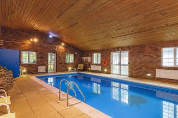 Barlings Barn, sleeps  80,  group holiday rental, Powys